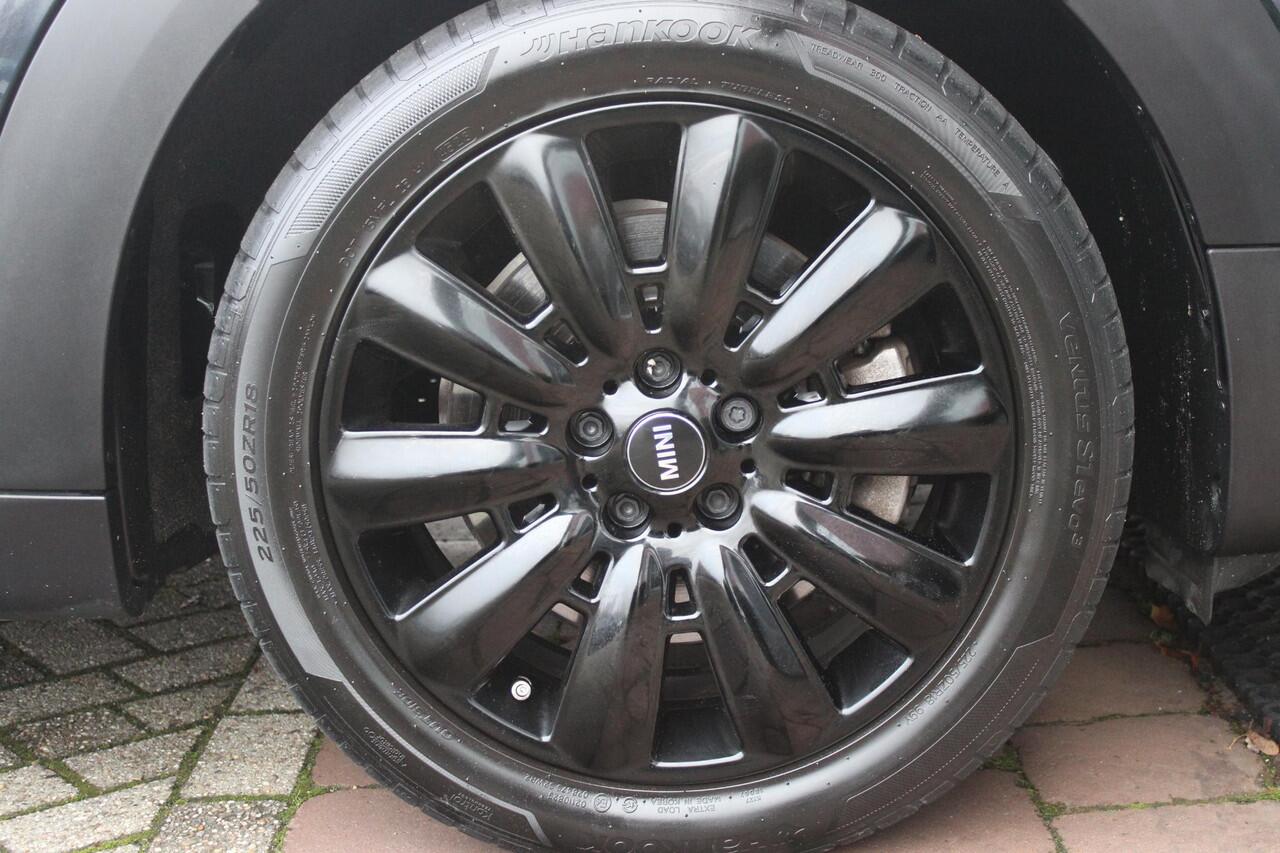 Mini COUNTRYMAN Mini 2.0 Cooper S E 220PK ALL4 CHILI | UNION JACK ACHTERLICHTEN | LEDEREN BEKLEDING | ELEKTRISCH BEDIENBARE VOORSTOELEN MET GEHEUGENFUNSCTIE OP DE BESTUURDERSSTOEL | STOEL/VOORRUIT VERWARMING | FULL LED KOPLAMPEN | DRAADLOZE APPLE CARPLAY/ANDROID AUTO | D