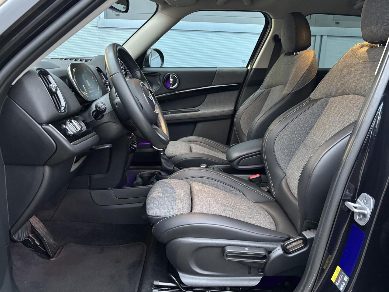 Mini COUNTRYMAN Cooper S E ALL4 Untamed Edition PHEV / Dealer Onderhouden / HUD / Navigatie / Apple Carplay & Android Auto / Stoelverwarming / Cruise / Clima /