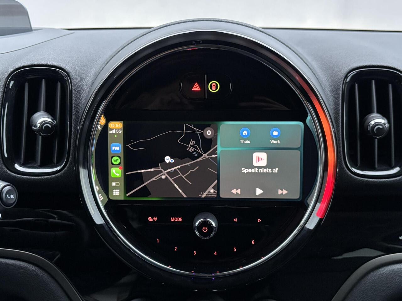 Mini COUNTRYMAN Cooper S E ALL4 Untamed Edition PHEV / Dealer Onderhouden / HUD / Navigatie / Apple Carplay & Android Auto / Stoelverwarming / Cruise / Clima /