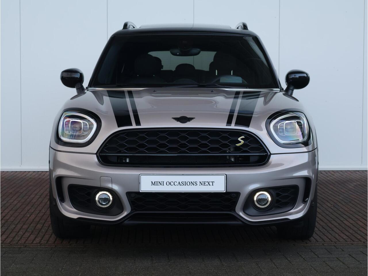 Mini COUNTRYMAN Mini 1.5 Cooper S E ALL4 John Cooper Works | Head Up | Panoramadak | Elektr. Stoelen | Stoelverwarming | Camera