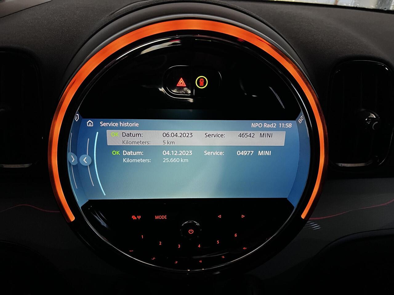 Mini COUNTRYMAN 1.5 Cooper S E ALL4 Untamed Edition PHEV 220 pk / Dealer onderhouden / Leder / Schuifdak / Elektrische stoelen & klep / Harman Kardon / Adaptieve CC / HUD / Achteruitrijcamera / Parkeer assistent / Apple Carplay Android / 18" LM wielen /