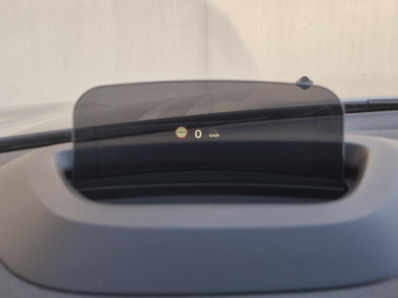 Mini COUNTRYMAN 1.5 Cooper S E ALL4 Yours PHEV / Dealer onderhouden / Leder / Schuifdak / Elektrische stoelen / Harman Kardon / Adaptieve CC / HUD / Achteruitrijcamera / Parkeer assistent / Apple Carplay Android /