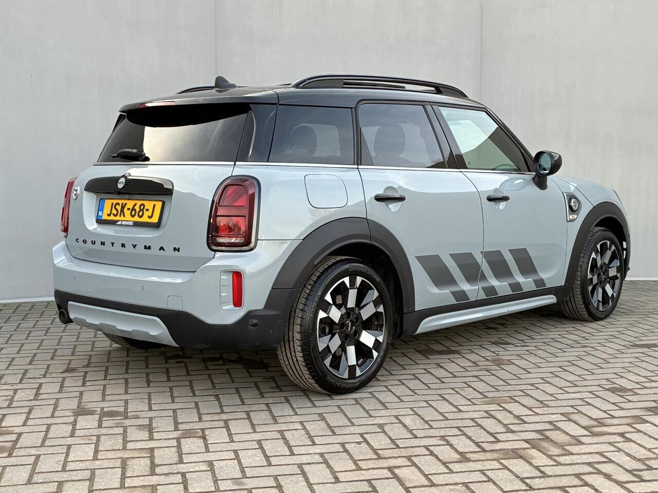 Mini COUNTRYMAN 1.5 Cooper S E ALL4 MINI Yours PHEV / Lederen Bekleding / Schuif-en Kantel Dak / Elektrische Stoelen / Harman Kardon Premium Audio / Elektrische Achterklep / Adaptieve Cruise Control / Head Up Display / Achteruitrijcamera / Apple Carplay & Android Auto / 