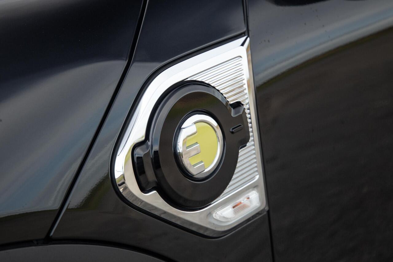 Mini COUNTRYMAN 1.5 Cooper S E ALL4 Essential CAMERA / NAVI / CARPLAY / AIRCO / ZWART / STOELVERWARMING