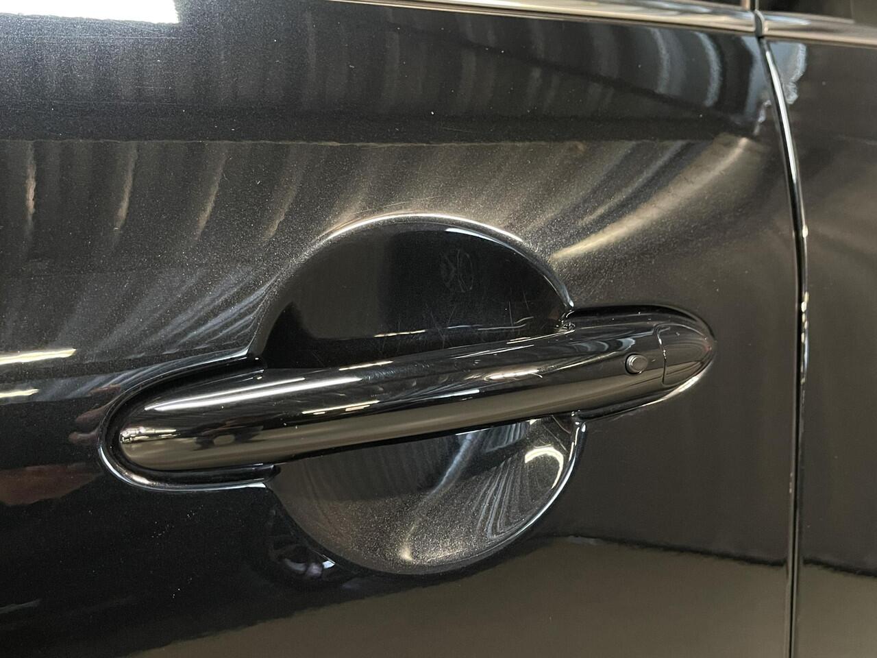 Mini COUNTRYMAN Mini 1.5 Cooper S E ALL4 18"/Adaptieve cruise/Sportstoel + memory/Stoel + voorruitverwarming/Head-up/Keyless/Camera