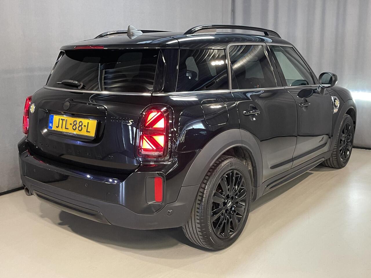 Mini COUNTRYMAN Mini 1.5 Cooper S E ALL4 18"/Adaptieve cruise/Sportstoel + memory/Stoel + voorruitverwarming/Head-up/Keyless/Camera