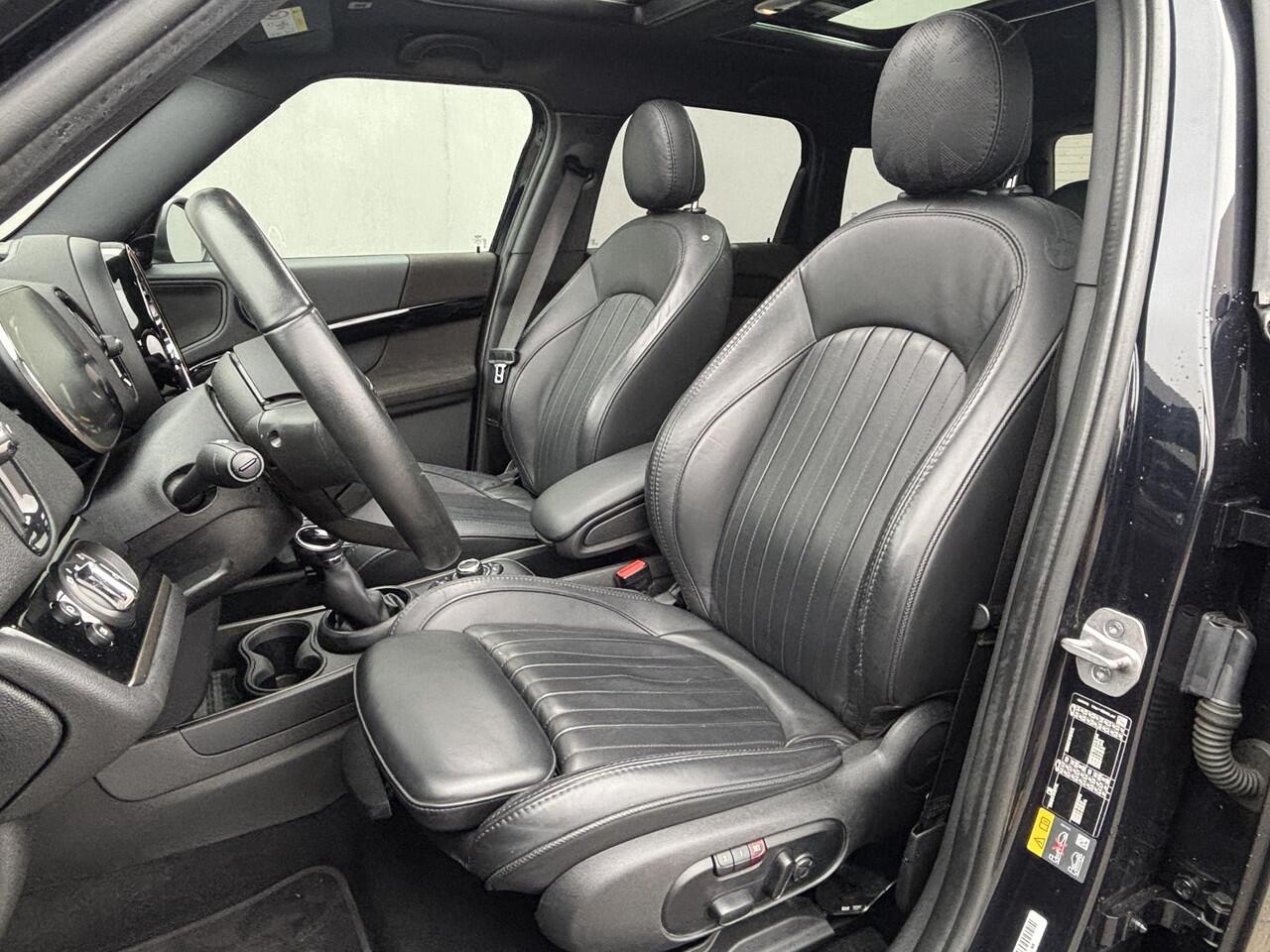 Mini COUNTRYMAN 1.5 Cooper S E ALL4 Yours PHEV / Schuif & Kanteldak / EAER 41 km / Leder / Harman Kardon / 1.500 kg Trekgewicht / Head Up Display / Navigatie / Elektrische stoelen / Adaptieve CC / Apple Carplay & Android / Camera / PDC / Stoel Verwarming /