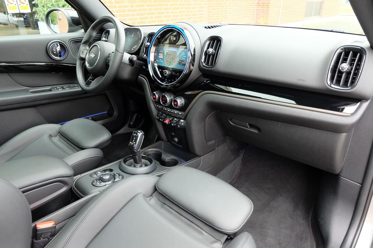 Mini COUNTRYMAN Mini 1.5 Cooper Classic Business Edition / Pano / Camera / Leder