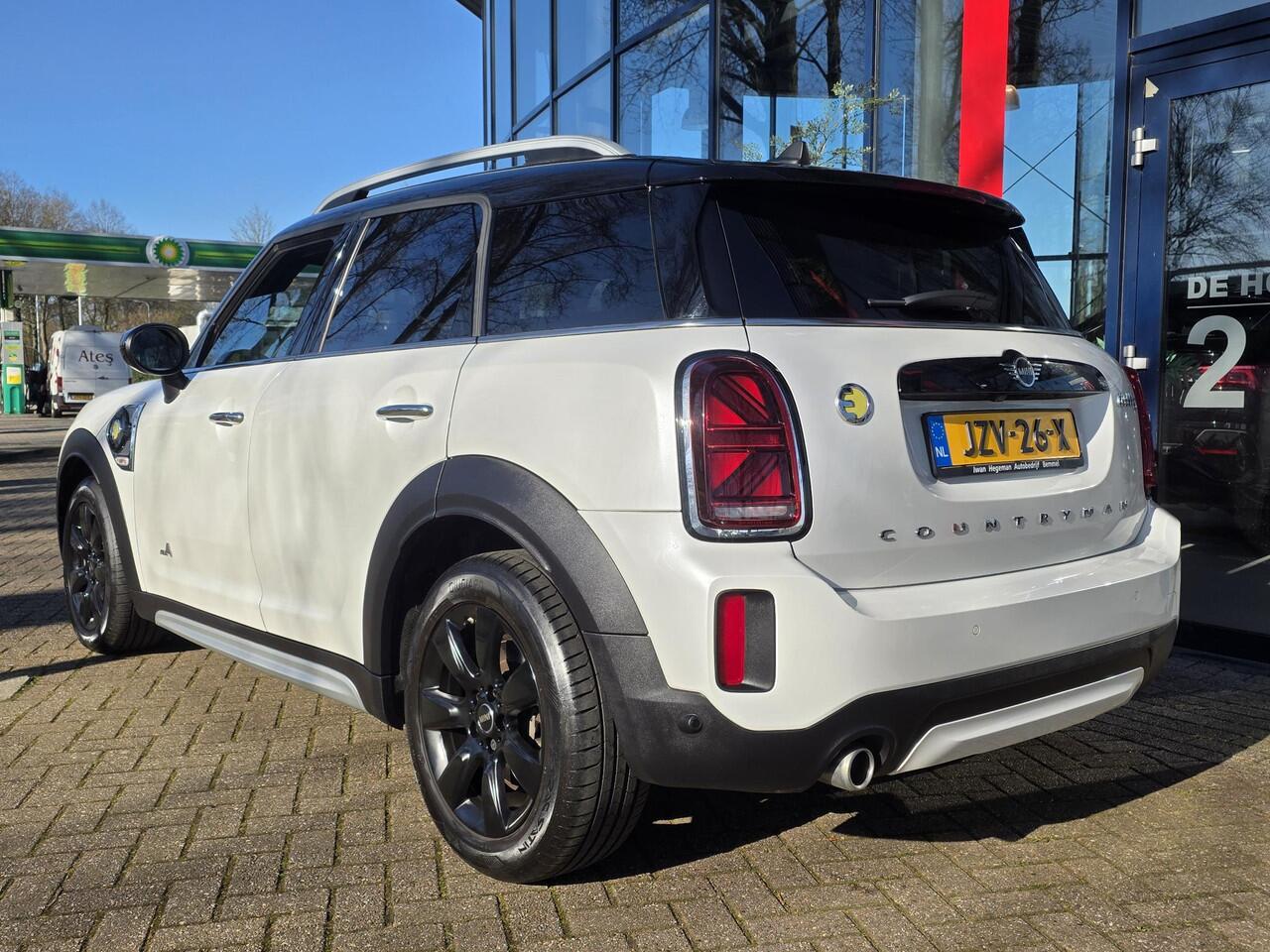 Mini COUNTRYMAN Mini 1.5 Cooper S E ALL4 | SOH 96% | Climate Control | Navigatie | Voorruitverwarming | Leer | Stoelverwarming | Adapt. Cruise Control | Licht metalen velgen