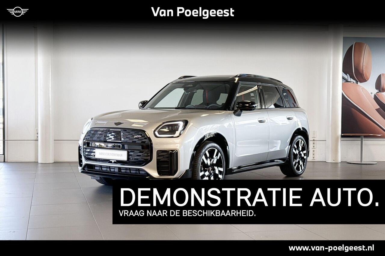 Mini COUNTRYMAN Electric E John Cooper Works S 66.5 kWh MINI Countryman Electric E John Cooper Works 66.5 kWh | JCW stoelen | Glazen Panoramadak | Stoelverwarming |