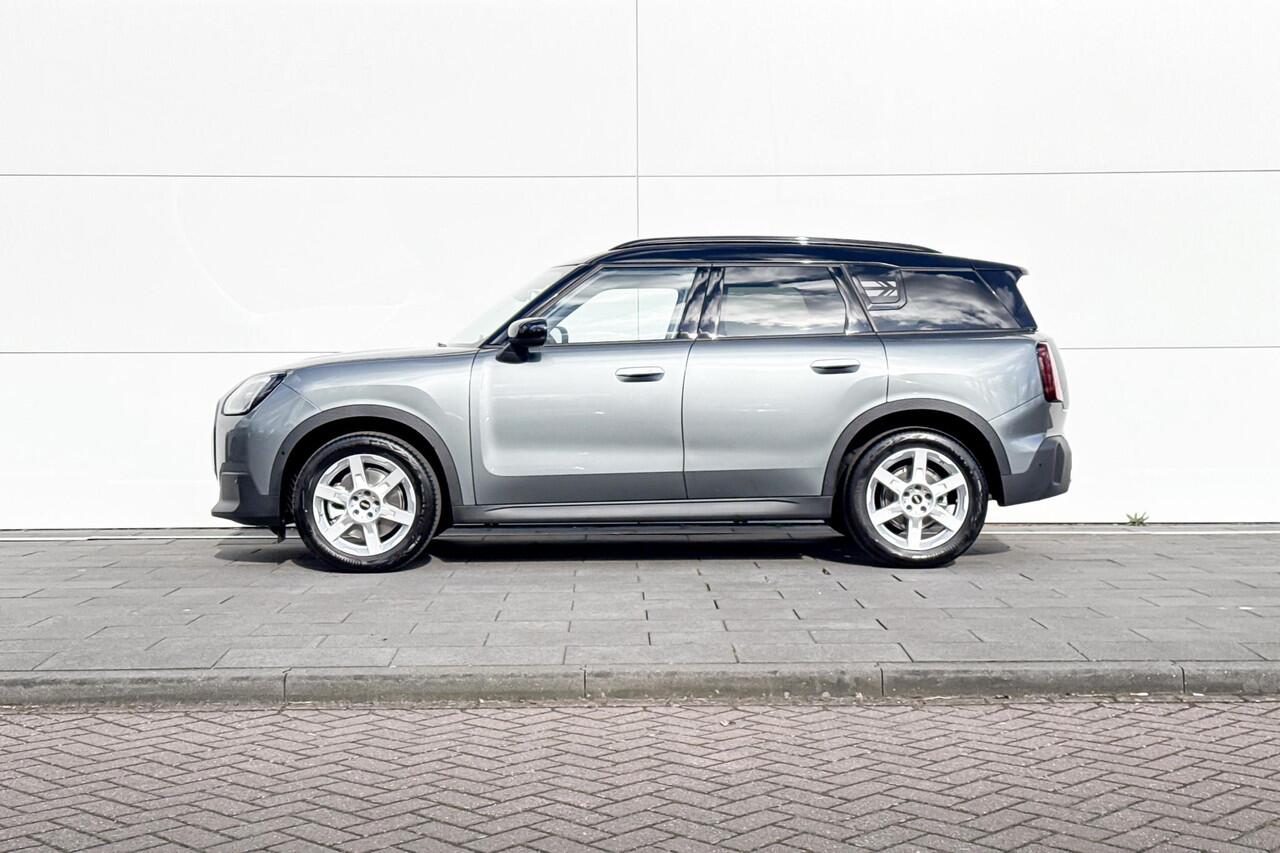 Mini COUNTRYMAN C Classic Classic uitvoering | Trekhaak | Panoramadak | Head-Up Display