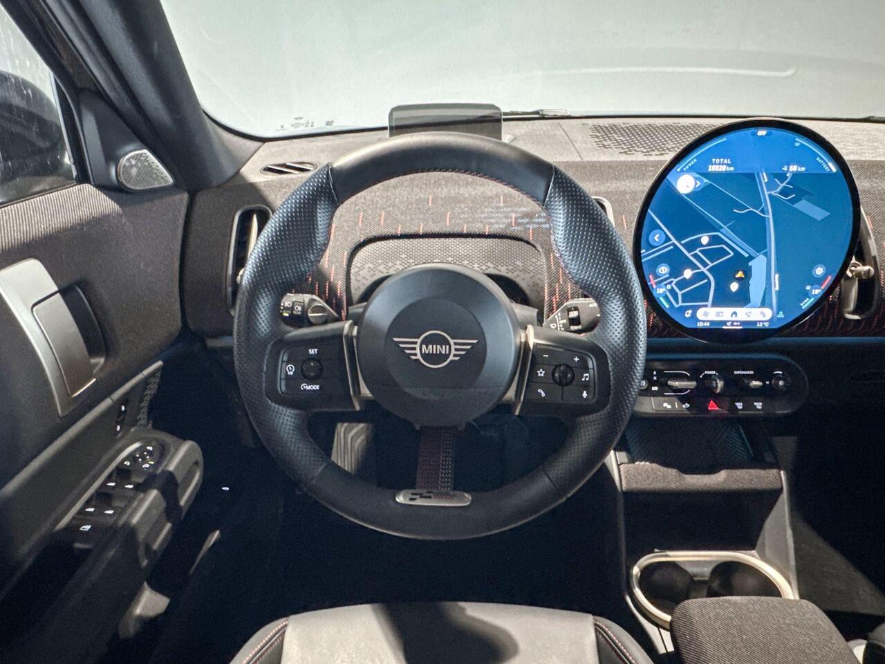 Mini COUNTRYMAN E John Cooper Works S 66.5 kWh | Glazen Panoramadak | Head-up Display | Harman Kardon | Trekhaak |