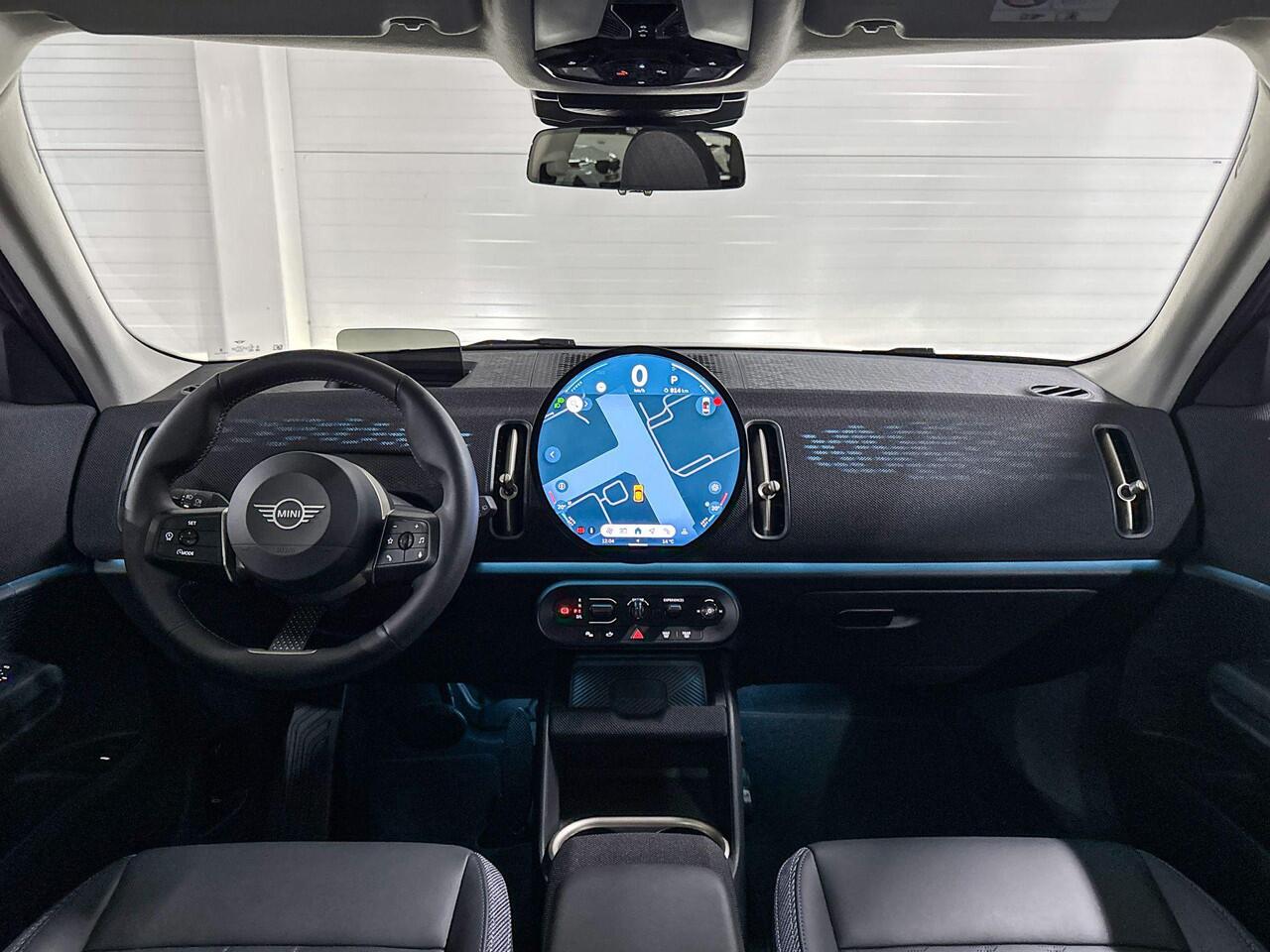 Mini COUNTRYMAN C Classic M Plus | Stuurwielverwarming | Stoelverwarming | Panoramadak
