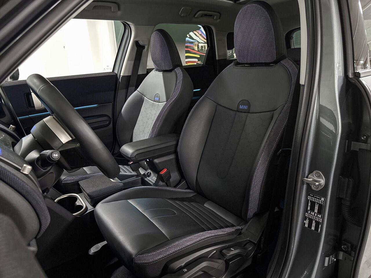 Mini COUNTRYMAN C Classic M Plus | Stuurwielverwarming | Stoelverwarming | Panoramadak