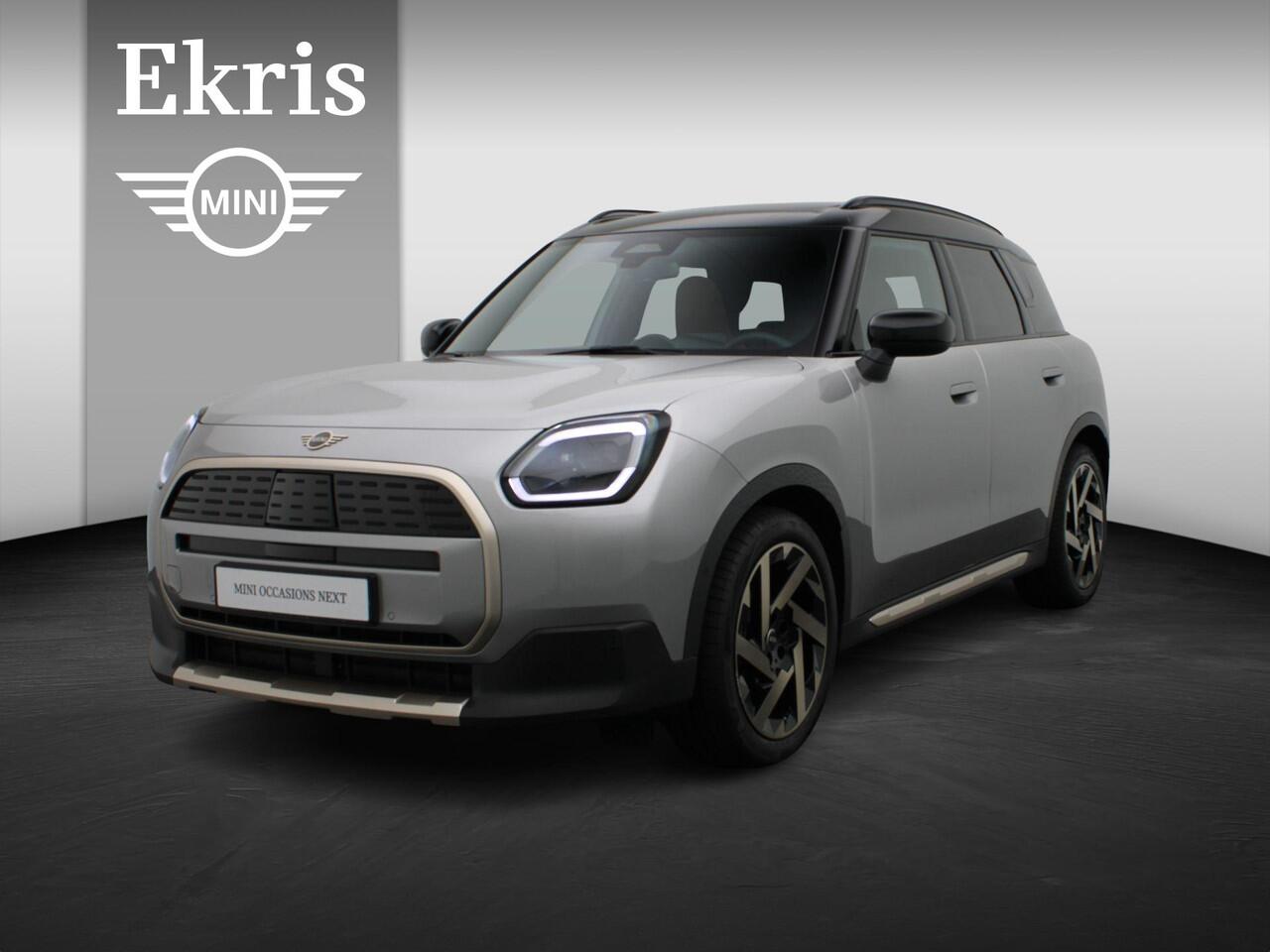 Mini COUNTRYMAN E Favoured + Pakket M + Stuurwielrand Verwarmd + Panoramadak + Driving Assistant + Head-Up Display + 19''