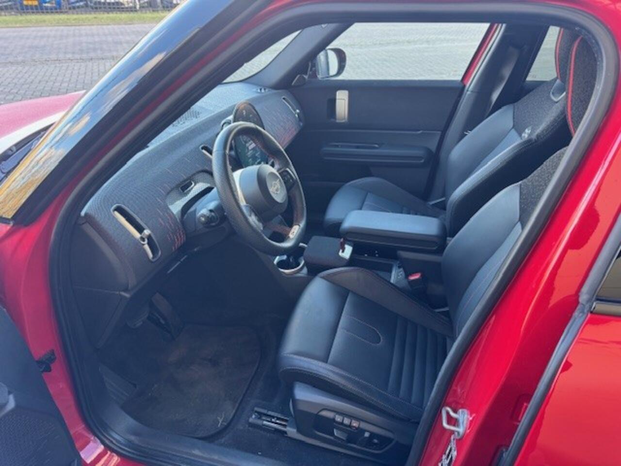 Mini COUNTRYMAN E John cooper works XL black pack, camera, JWC pack, panoramadak