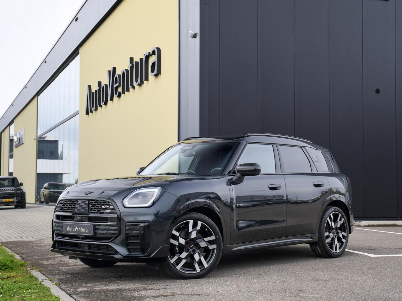 Mini COUNTRYMAN 1.5 C John Cooper Works | XL Package | Schuif-/kantel Pano | Head-Up | Massage | Stuurwiel verwarming | 20" | Harman Kardon | Trekhaak | Verstelbare achterbank | JCW
