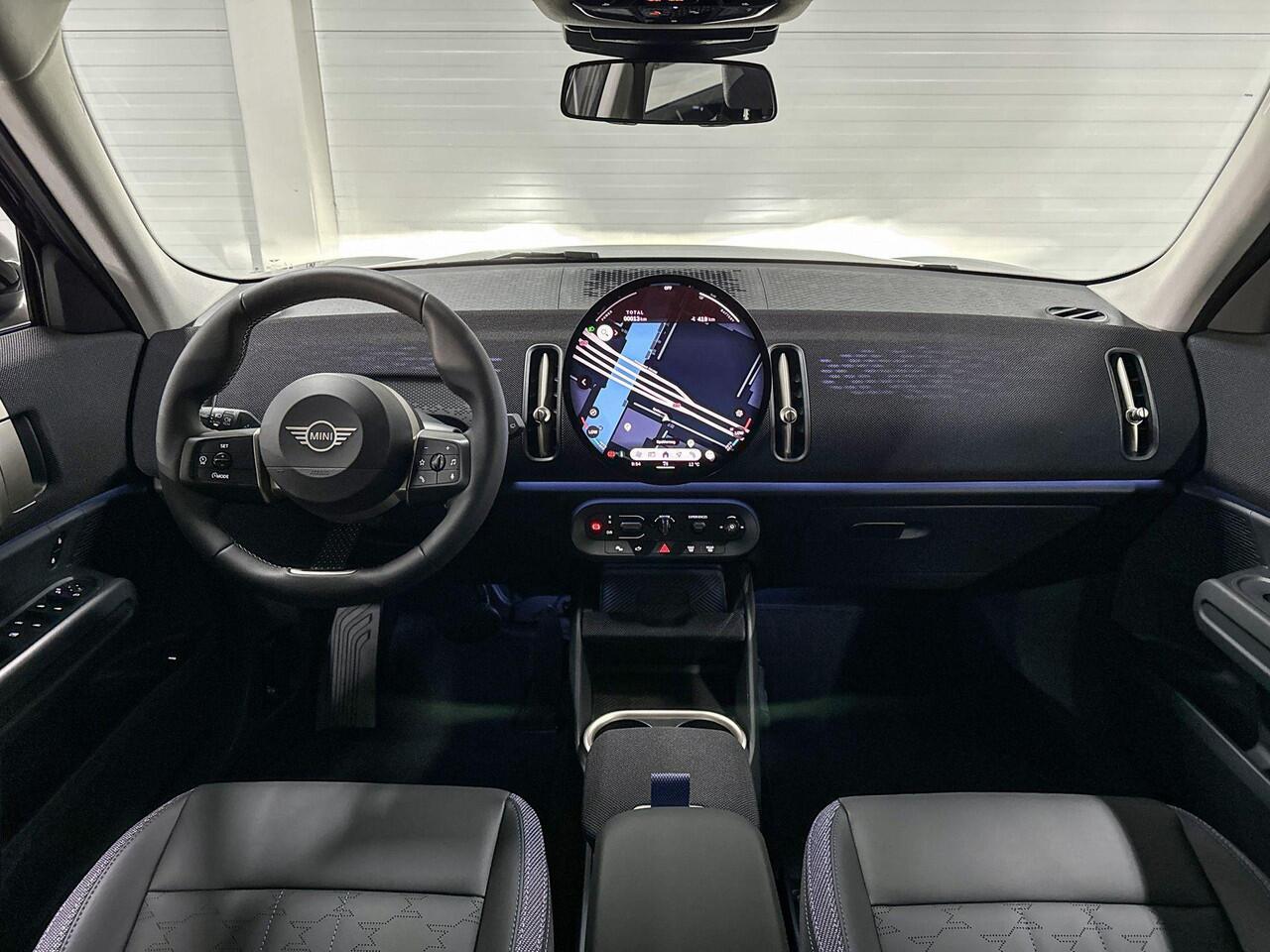 Mini COUNTRYMAN E | Classic uitvoering | Pakket XS | 19"JCW Runway Spoke Jet Black | Selections