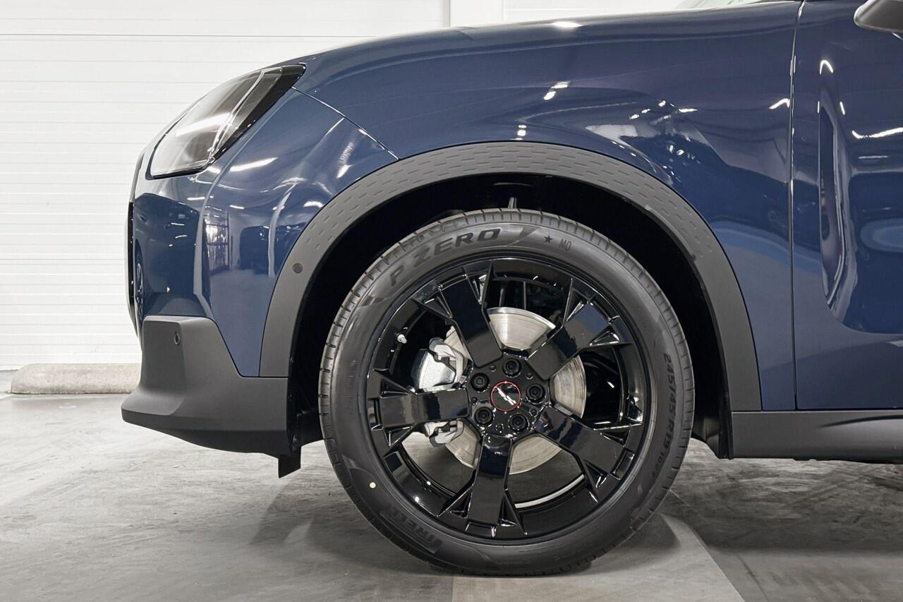 Mini COUNTRYMAN E | Classic uitvoering | Pakket XS | 19"JCW Runway Spoke Jet Black | Selections