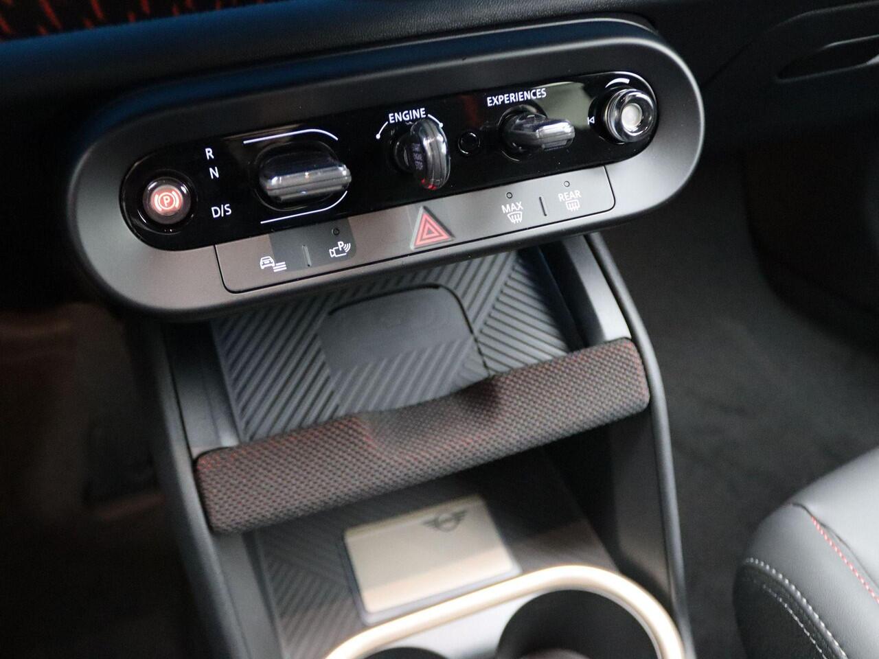 Mini COUNTRYMAN John Cooper Works Pakket XL + Glazen panoramadak + Parking Assistant Plus + Driving Assistant Professional + Harman Kardon + Trekhaak + 20''