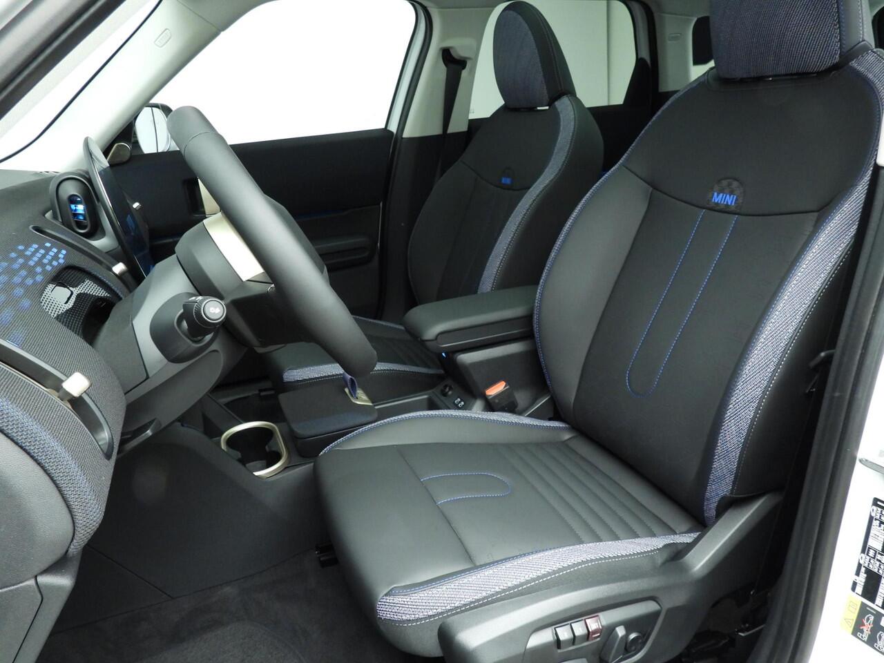 Mini COUNTRYMAN SE ALL4 Panoramadak / Trekhaak / Electrische stoelen / Head-up / Harman-Kardon / Alu wielen 18 inch