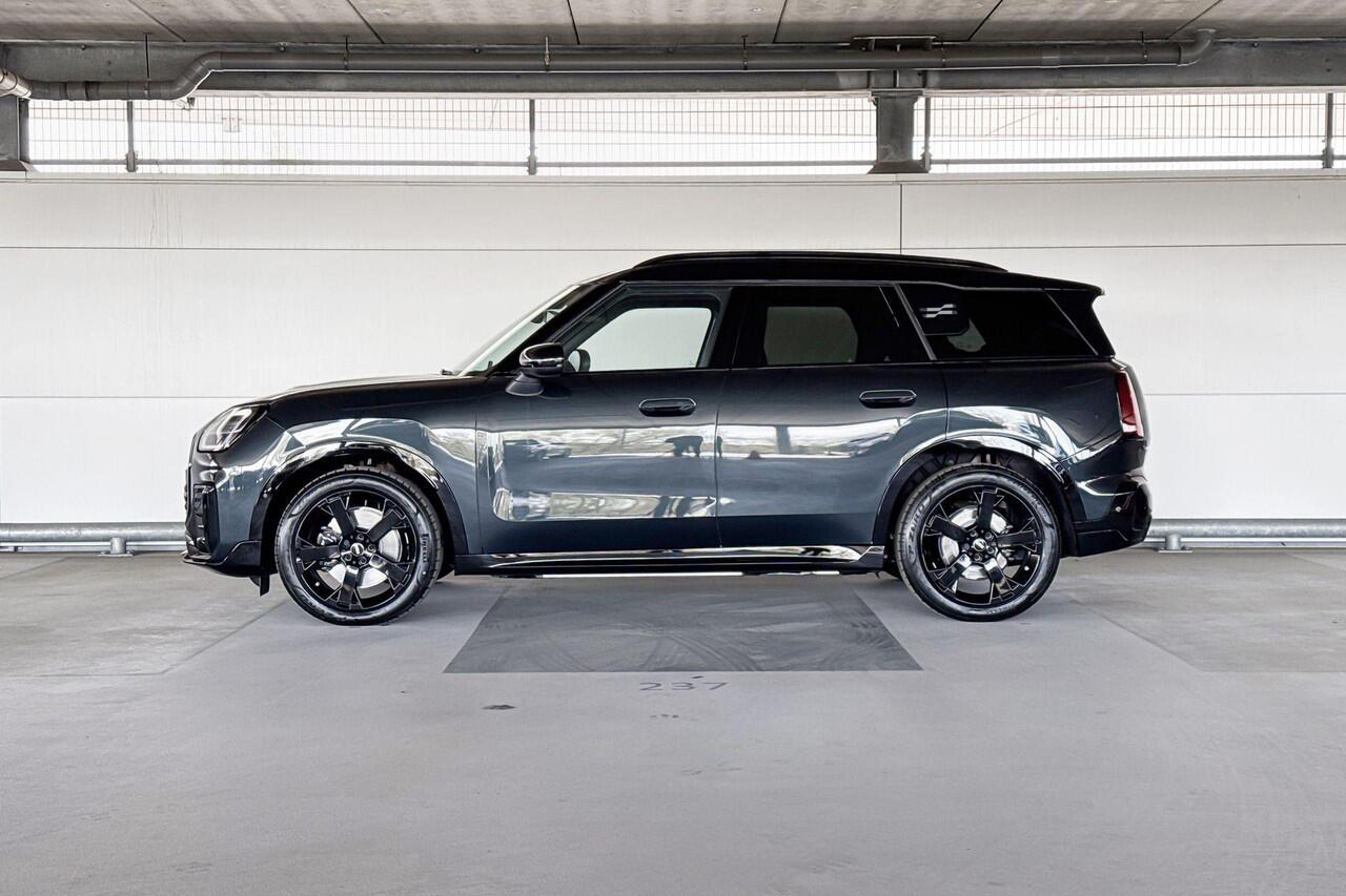 Mini COUNTRYMAN Electric E John Cooper Works M 66.5 kWh | Pakket M | Dak en spiegelkappen in Jetblack