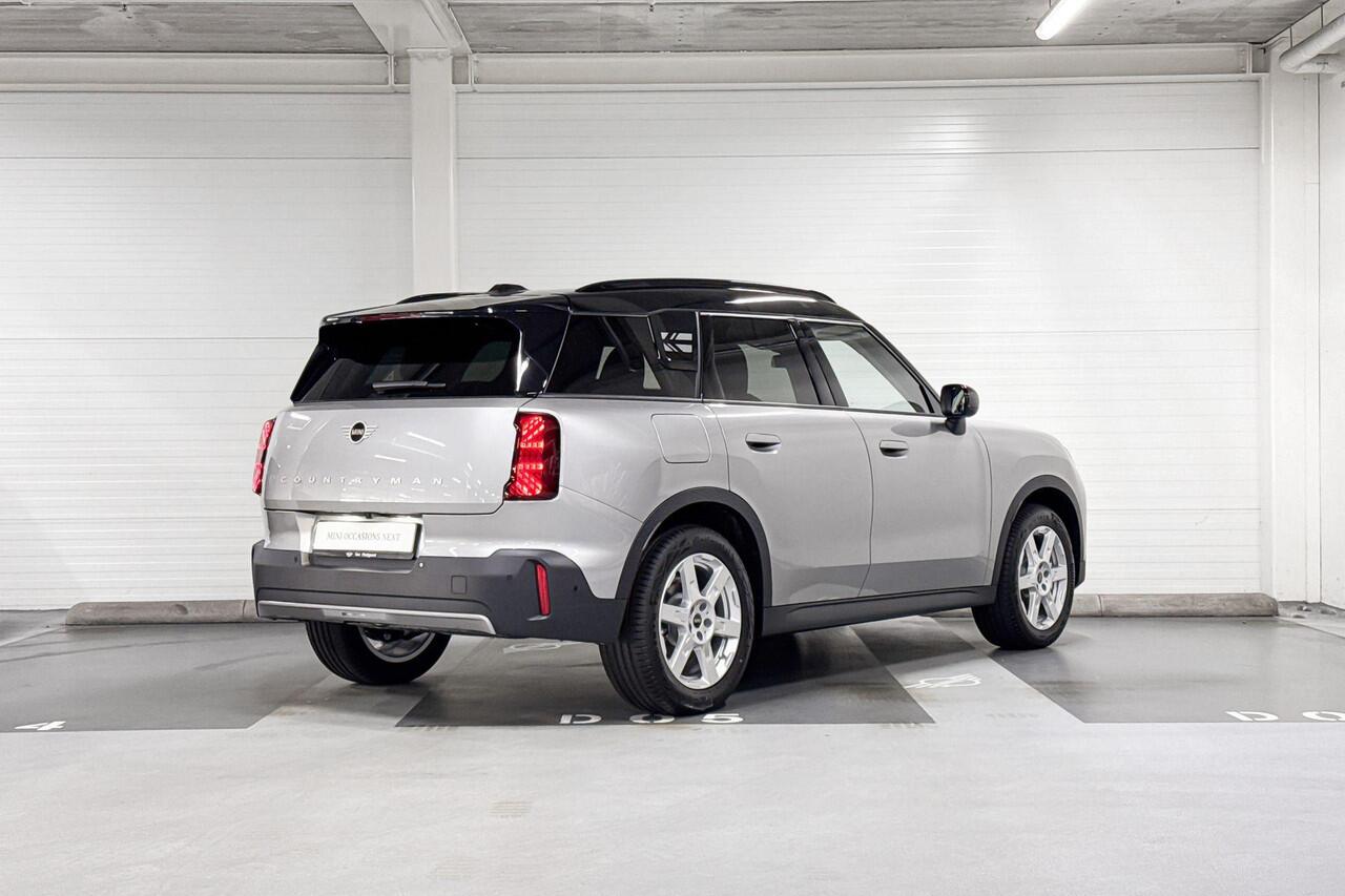 Mini COUNTRYMAN C MINI Countryman 1.5 C Classic M Plus | Pakket M Plus | Dak en spiegelkappen in Jetblack