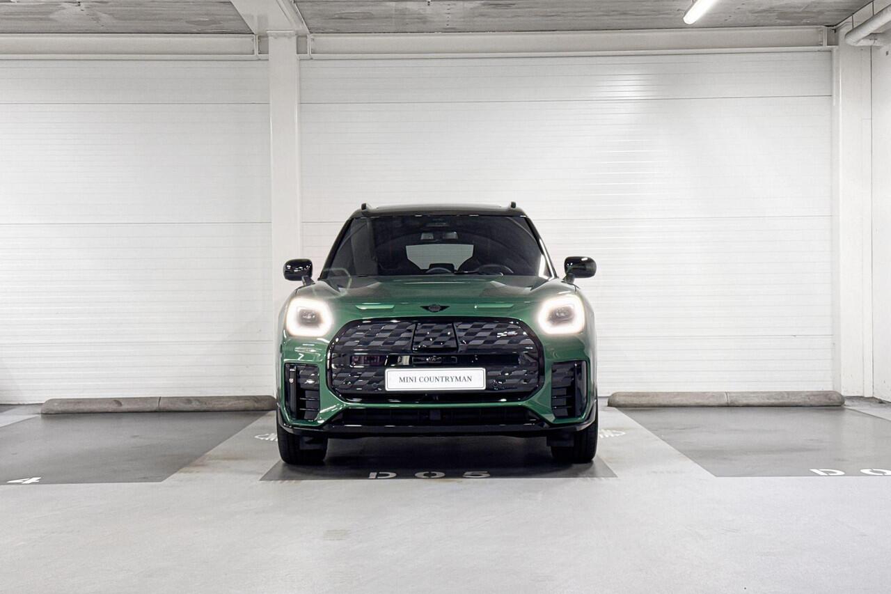 Mini COUNTRYMAN SE ALL4 | John Cooper Works Uitvoering | Pakket XL | 20" JCW Flag Spoke 2-tone