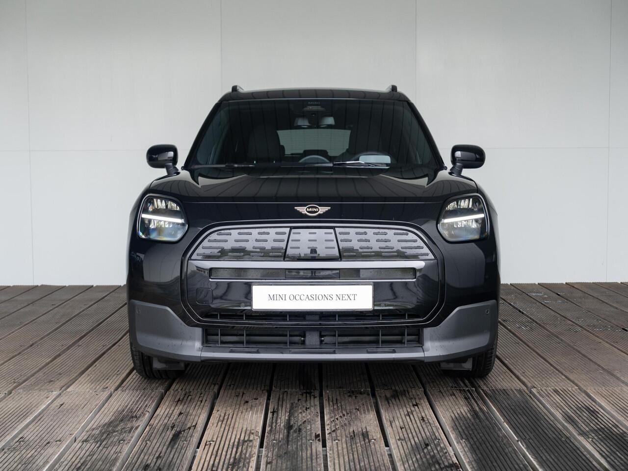 Mini COUNTRYMAN E Blackyard Edition