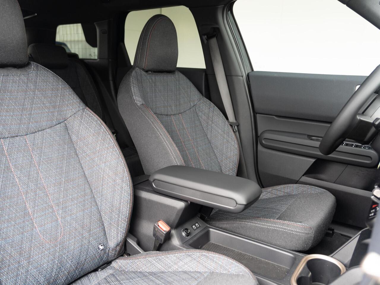 Mini COUNTRYMAN E Blackyard Edition