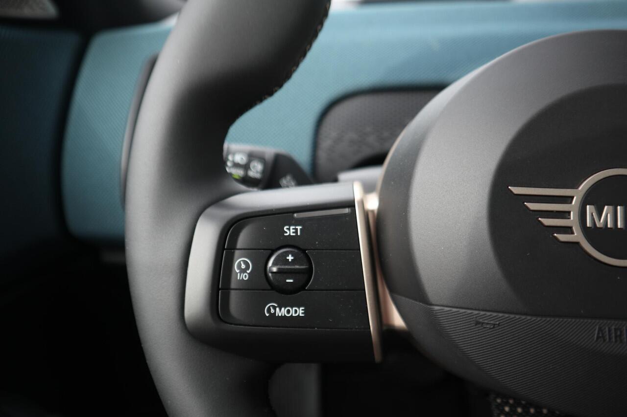 Mini COUNTRYMAN E Favoured Trim + Pakket L