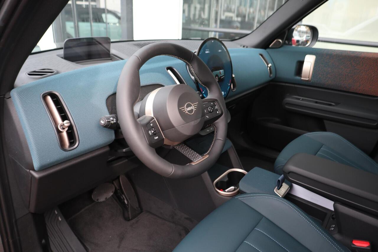 Mini COUNTRYMAN E Favoured Trim + Pakket L