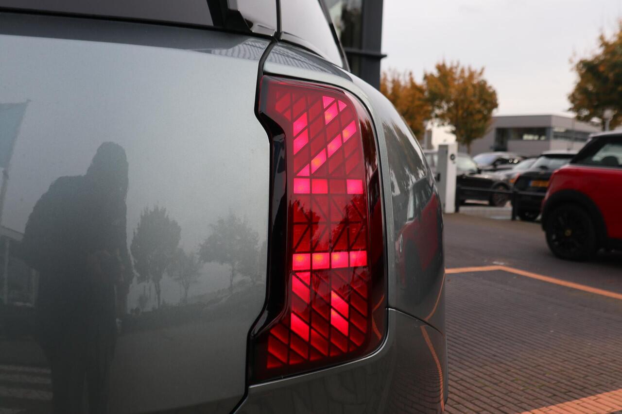 Mini COUNTRYMAN E Favoured Trim + Pakket L