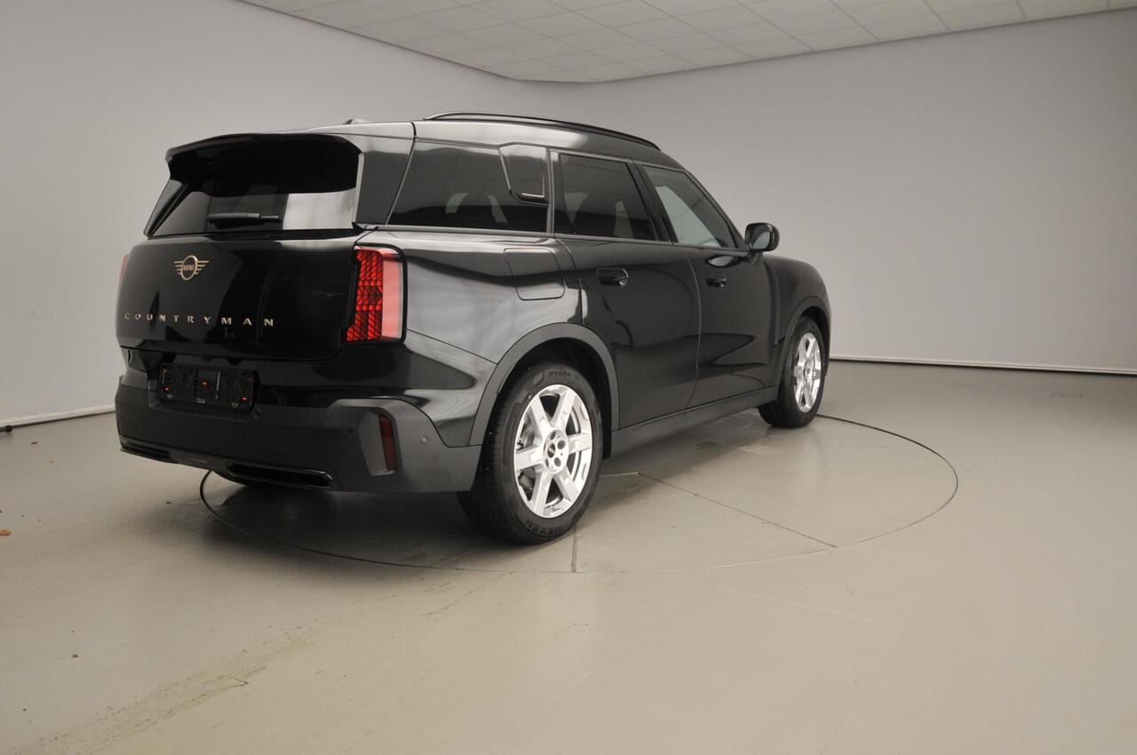 Mini COUNTRYMAN E | Blackyard Edition