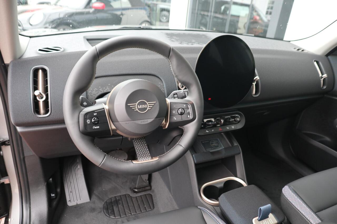 Mini COUNTRYMAN C | Classic Trim + Package M