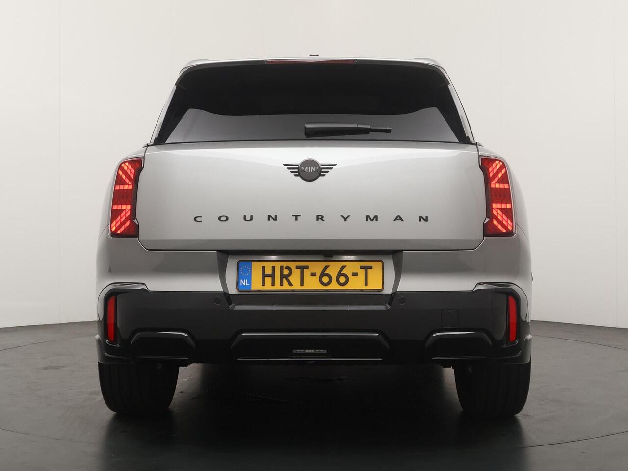 Mini COUNTRYMAN C JCW Trim | Pakket XL| Glazen Panoramadak | Trekhaak Elektrisch | Stuur & Stoelverwarming | Harman Kardon | Head-Up Display | Active Cruise Control