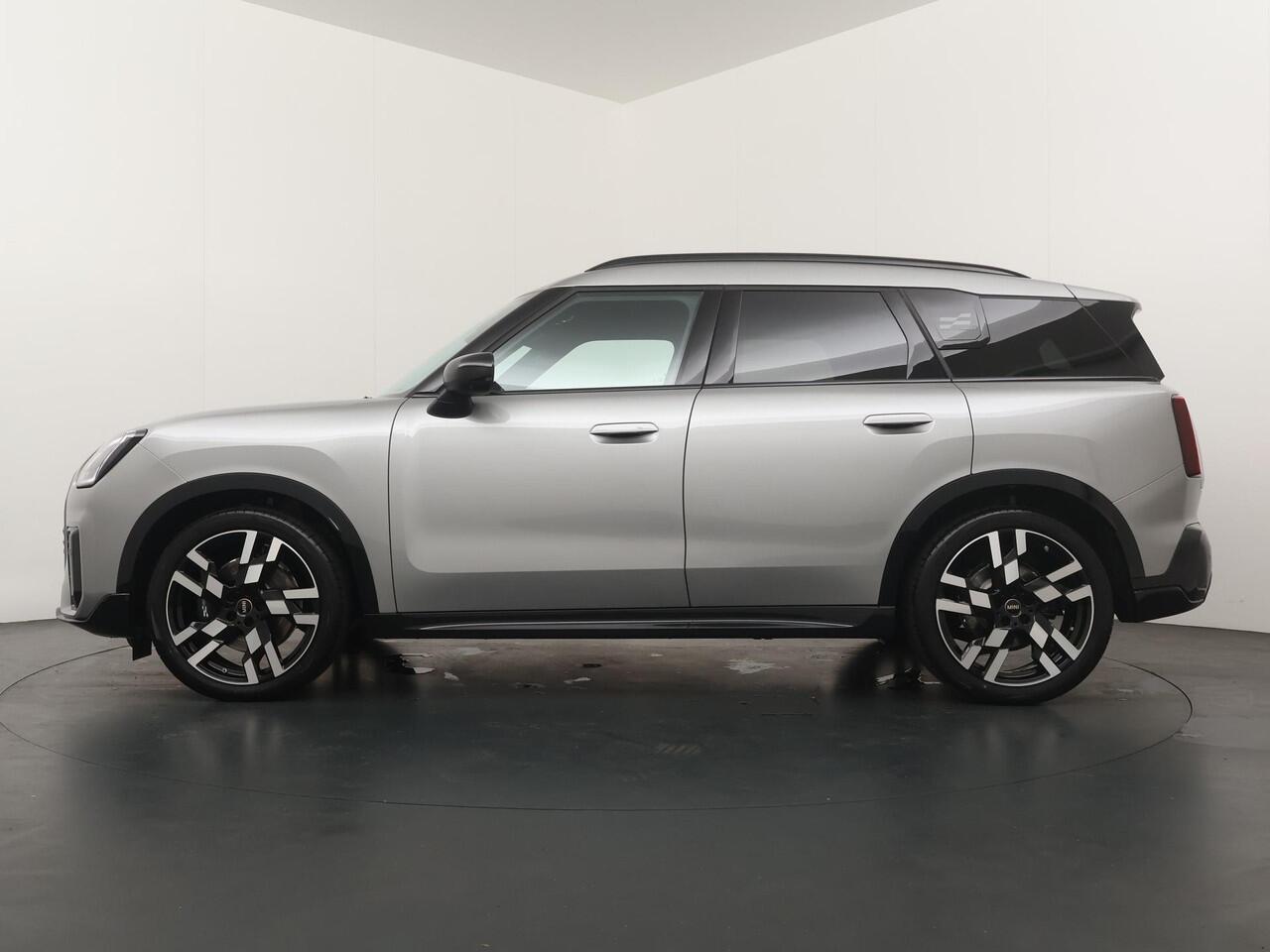 Mini COUNTRYMAN C JCW Trim | Pakket XL| Glazen Panoramadak | Trekhaak Elektrisch | Stuur & Stoelverwarming | Harman Kardon | Head-Up Display | Active Cruise Control