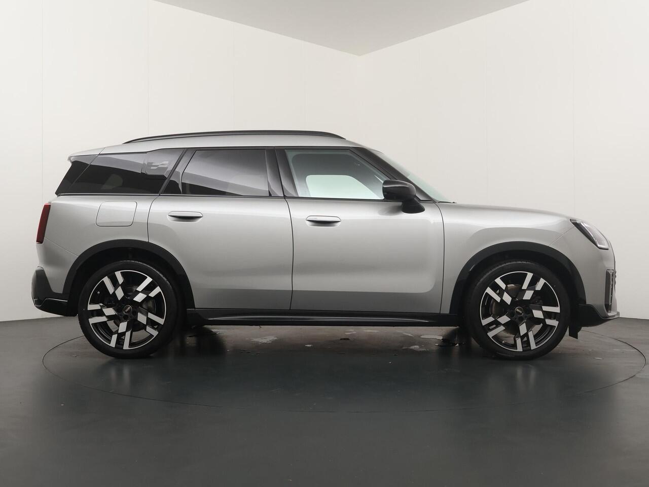 Mini COUNTRYMAN C JCW Trim | Pakket XL| Glazen Panoramadak | Trekhaak Elektrisch | Stuur & Stoelverwarming | Harman Kardon | Head-Up Display | Active Cruise Control