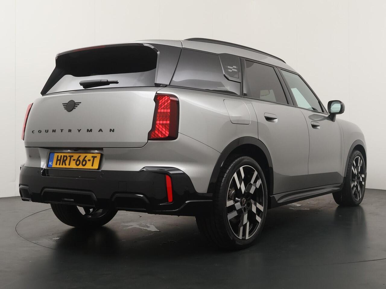 Mini COUNTRYMAN C JCW Trim | Pakket XL| Glazen Panoramadak | Trekhaak Elektrisch | Stuur & Stoelverwarming | Harman Kardon | Head-Up Display | Active Cruise Control