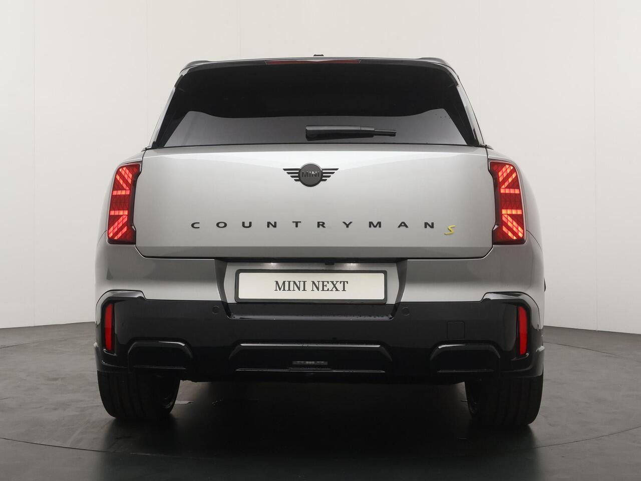 Mini COUNTRYMAN SE ALL4 JCW Trim | Pakket XL |Harman Kardon |Glazen panoramadak |Adaptive Cruise |Trekhaak