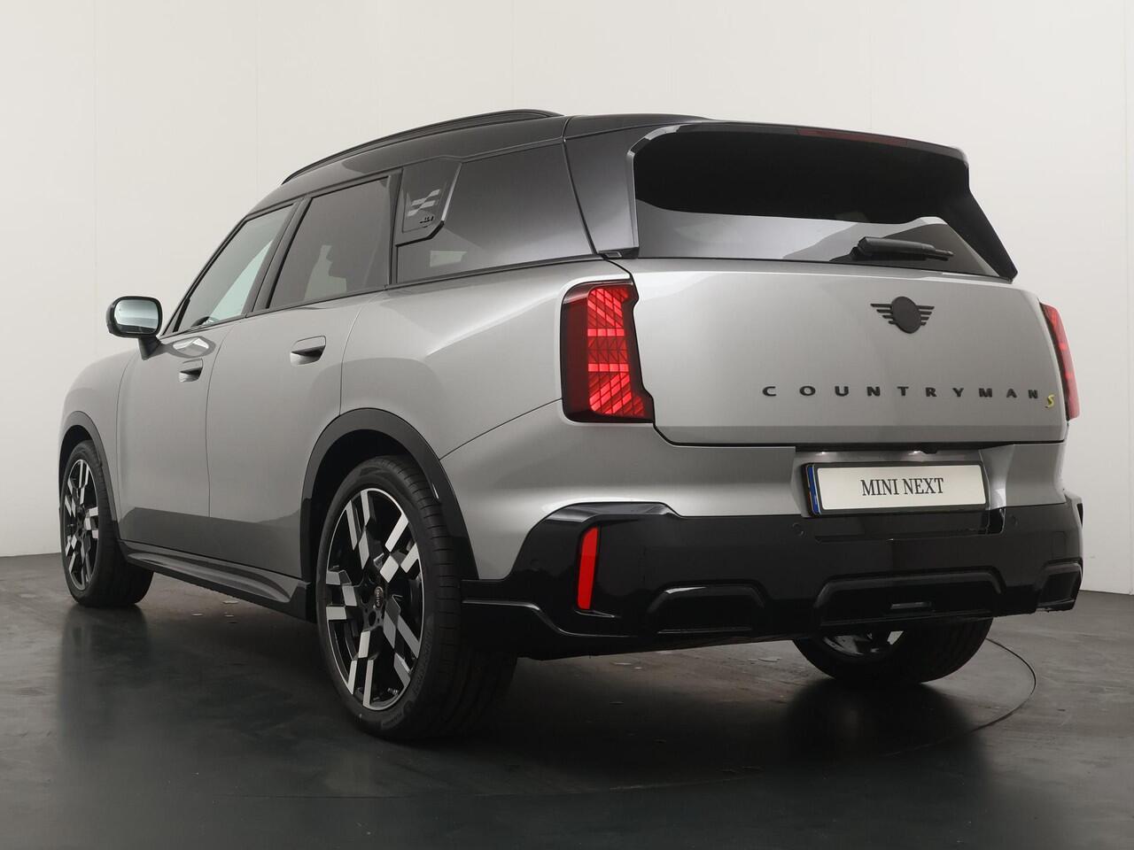 Mini COUNTRYMAN SE ALL4 JCW Trim | Pakket XL |Harman Kardon |Glazen panoramadak |Adaptive Cruise |Trekhaak