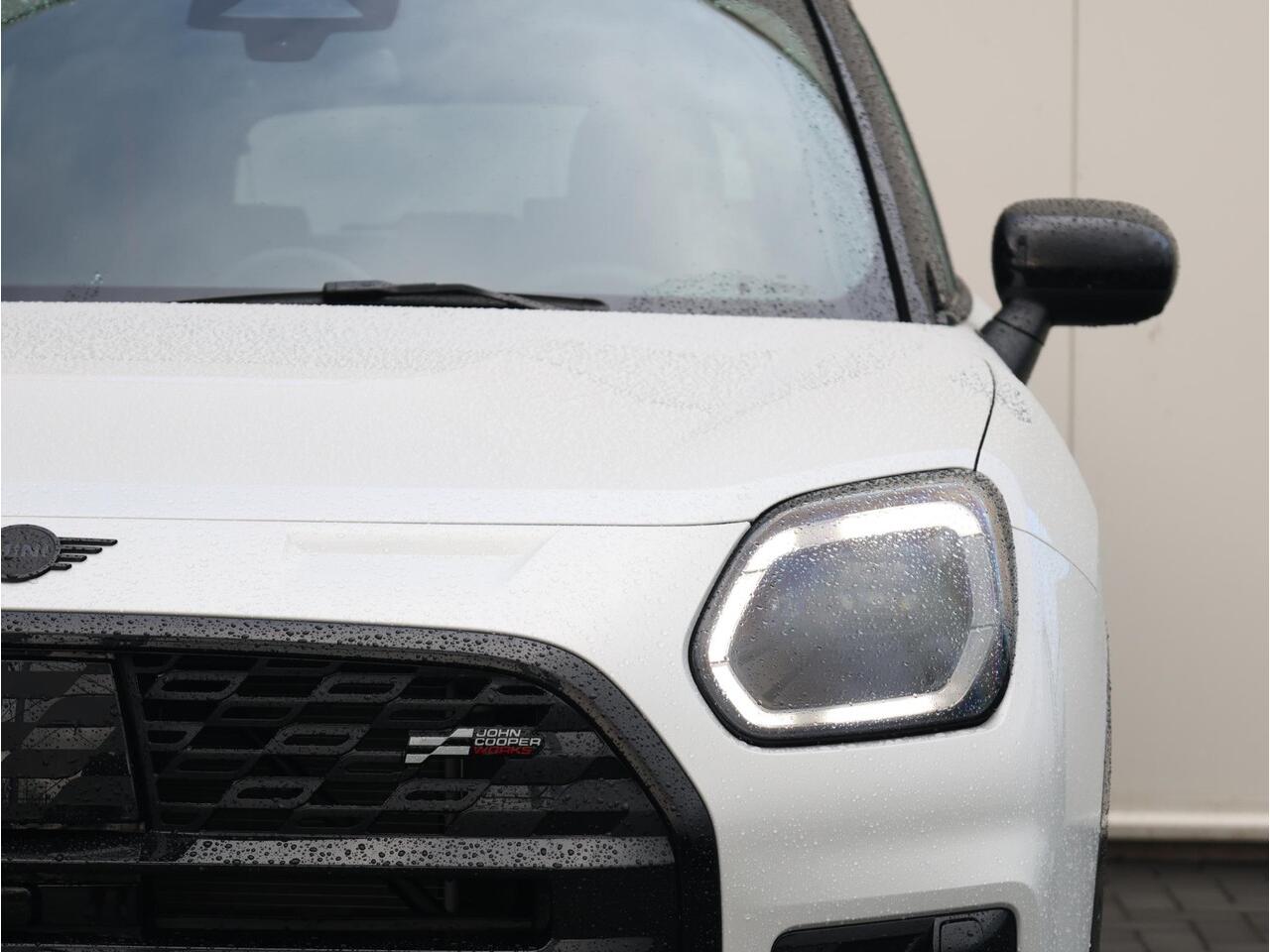 Mini COUNTRYMAN Mini 1.5 C John Cooper Works XL Elektrische trekhaak/ Stuurwiel verwarmd/ Comfort Access/ Panoramadak/ Elektrische Stoelen met geheugen/ Driving Assistant Plus