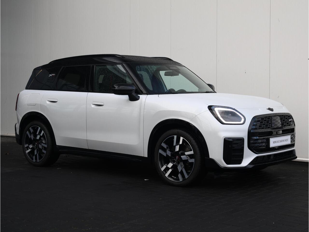 Mini COUNTRYMAN Mini 1.5 C John Cooper Works XL Elektrische trekhaak/ Stuurwiel verwarmd/ Comfort Access/ Panoramadak/ Elektrische Stoelen met geheugen/ Driving Assistant Plus