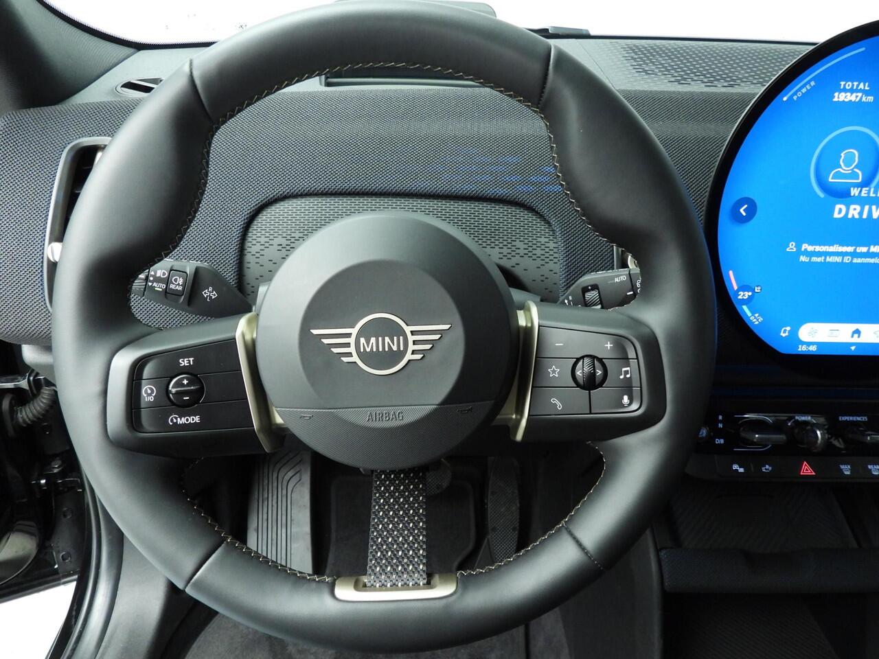 Mini COUNTRYMAN Mini E Classic S | LED | HUD | Sportstoelen | Stoelverwarming | DAB | Alu 18 inch