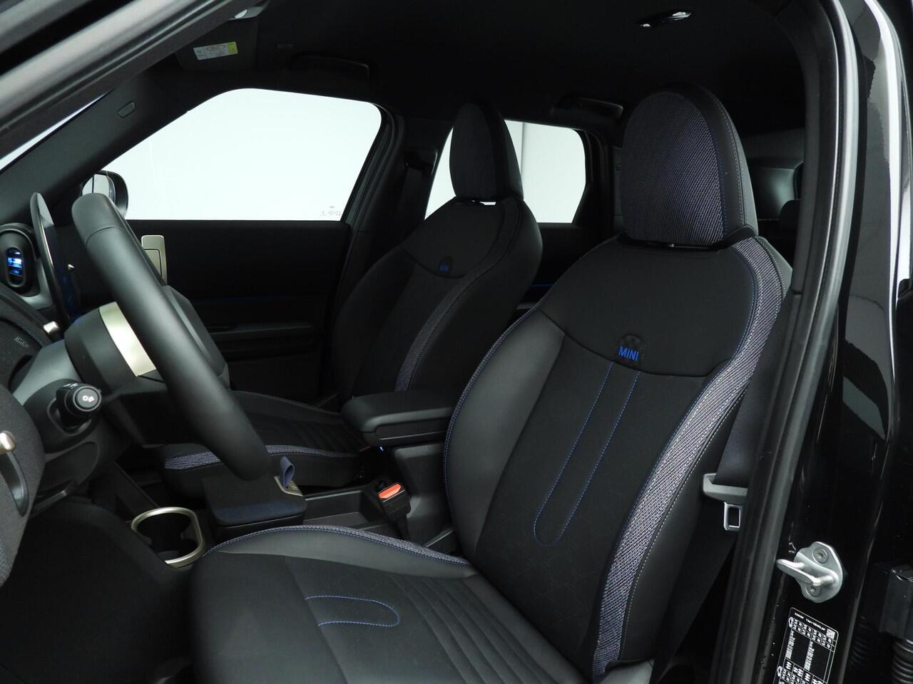 Mini COUNTRYMAN Mini E Classic S | LED | HUD | Sportstoelen | Stoelverwarming | DAB | Alu 18 inch