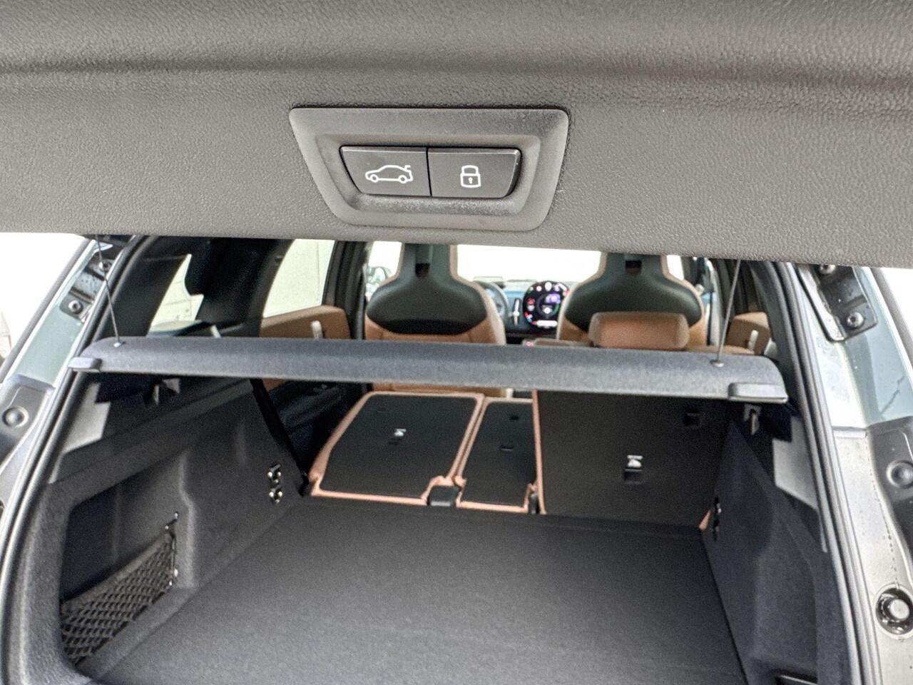 Mini COUNTRYMAN 1.5 C Favoured Pakket L