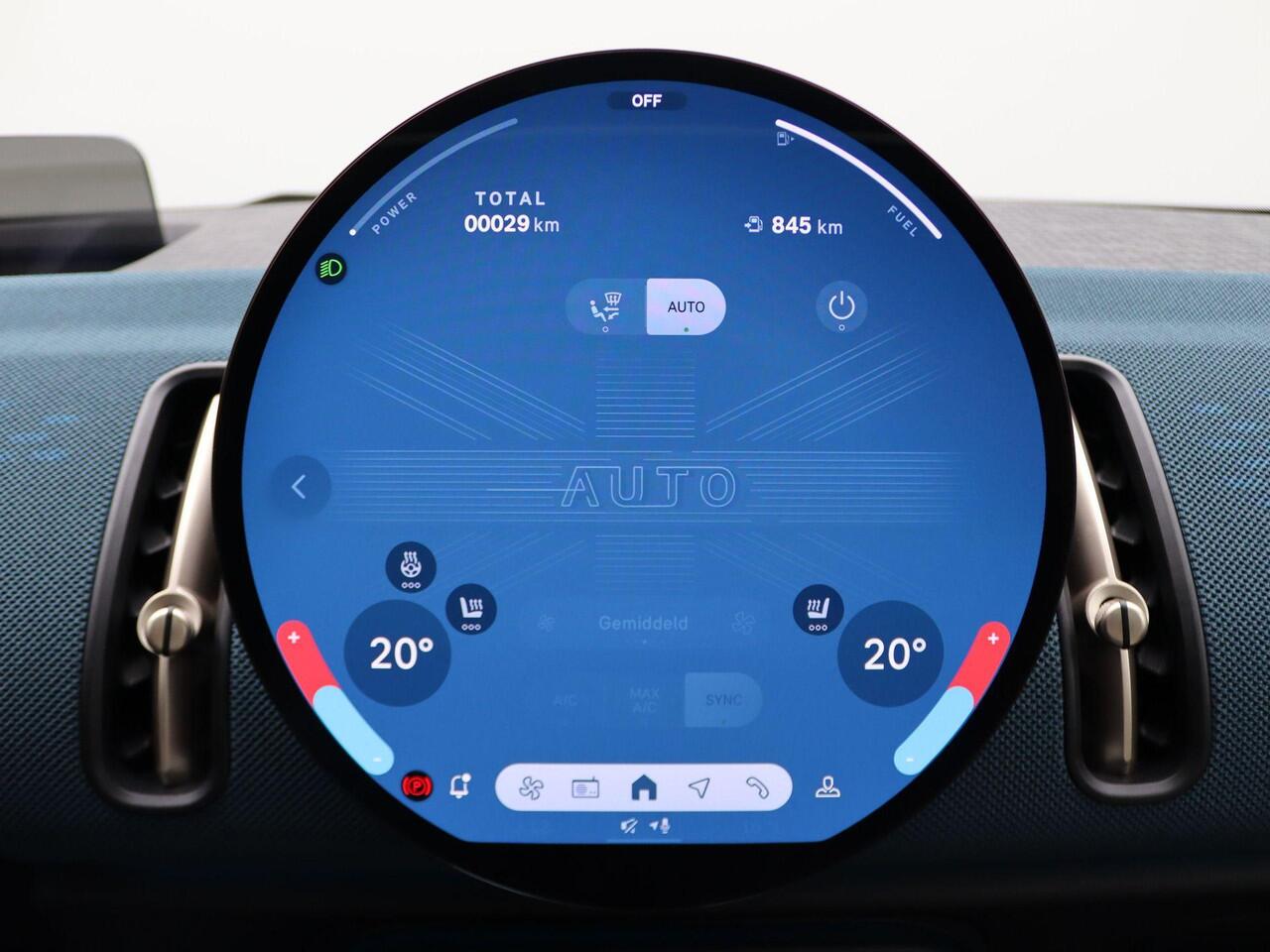 Mini COUNTRYMAN C Favoured Trim + Pakket L + Panorama dak + Harman Kardon + Camera + 19''