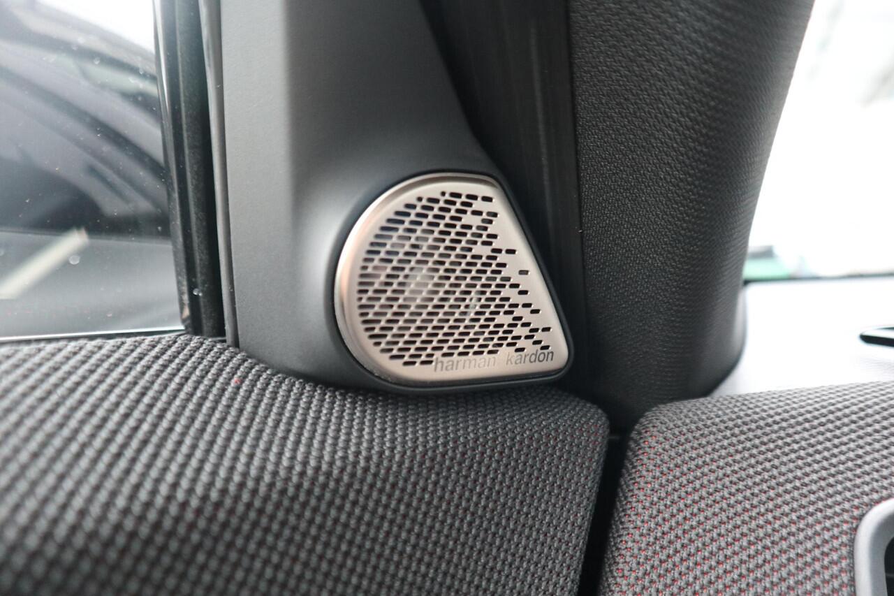 Mini COUNTRYMAN E John Cooper Works Uitvoering | Pakket M | Harman Kardon | Trekhaak | Panoramadak