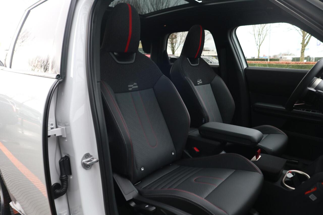 Mini COUNTRYMAN E John Cooper Works Uitvoering | Pakket M | Harman Kardon | Trekhaak | Panoramadak