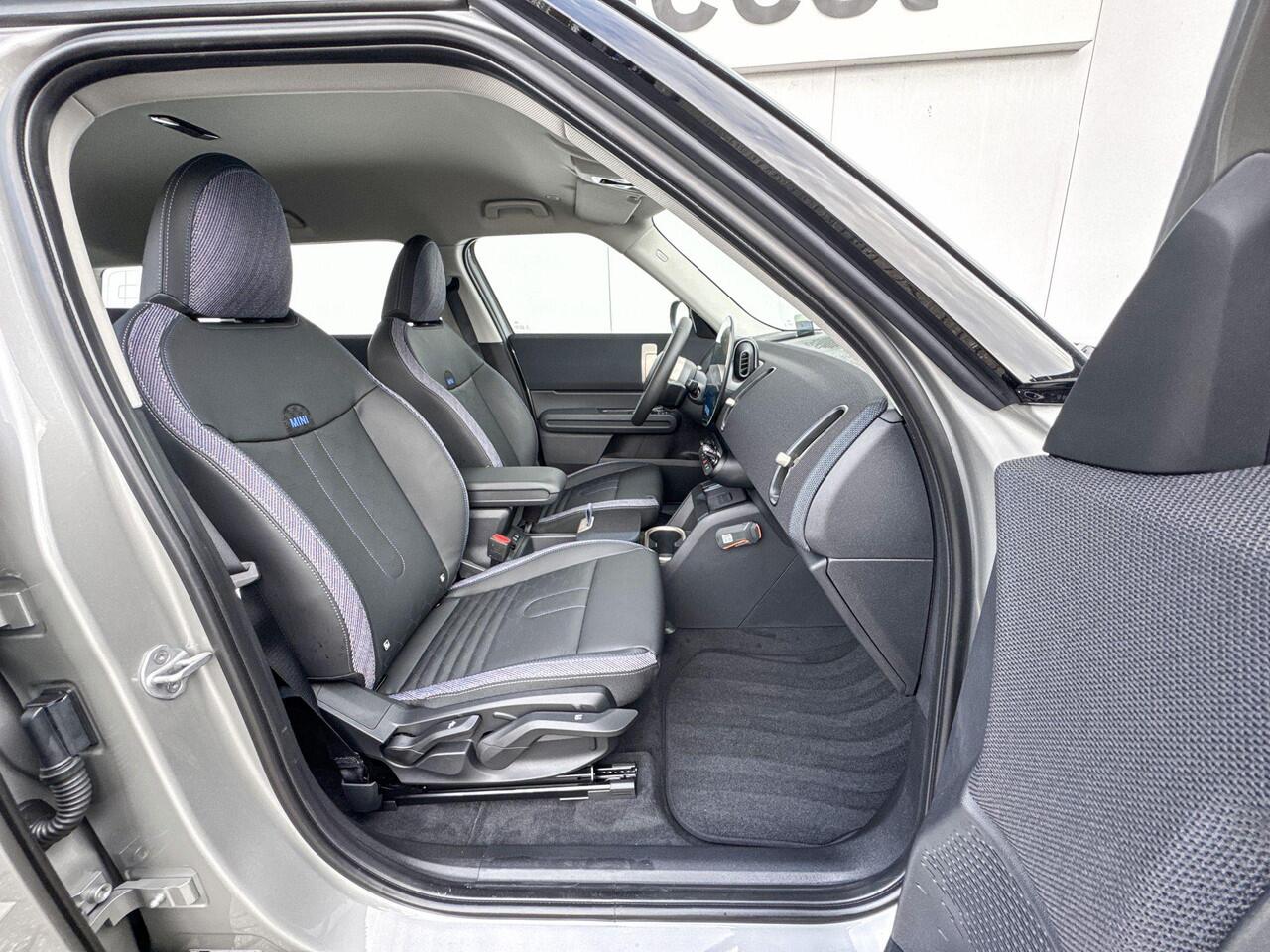 Mini COUNTRYMAN Electric E Classic Pakket M